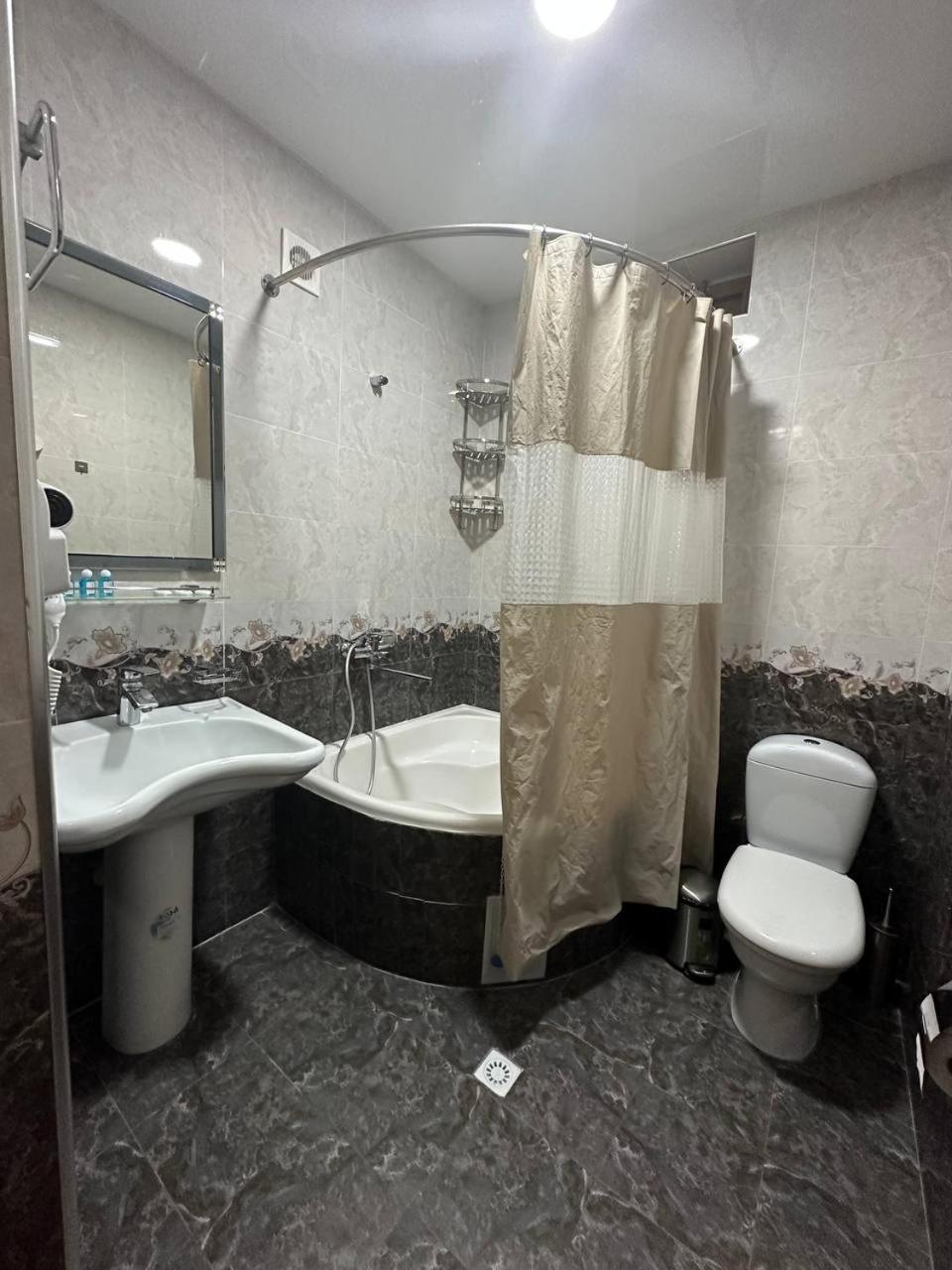 Poyi Kalon Teracce Hotel حلال Buchara Exterior foto